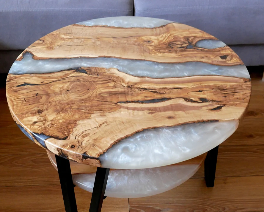 Aurora oak table